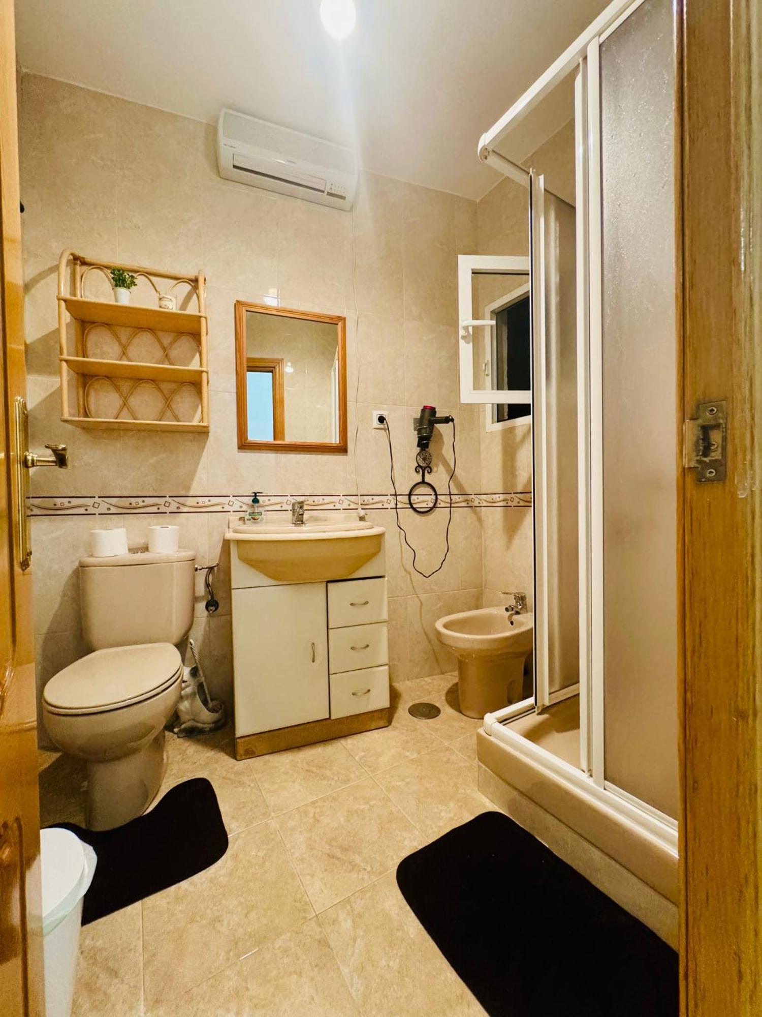 Pisos Baraja Gl Apartment Madrid Exterior photo